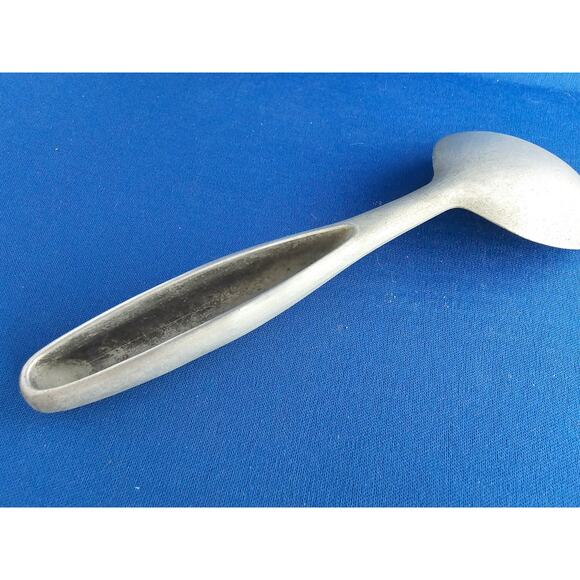 Vintage Aluminum Ice Cream Scoop - 8-3/4 inches long - Picture 6 of 8